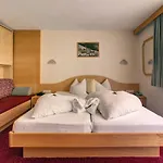 Enzian Paznaun Hotel 3*
