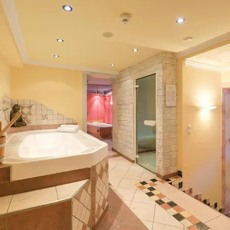 Hotel Enzian Paznaun