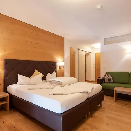 Enzian Hotel 3*