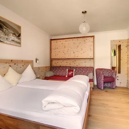 Enzian Paznaun 3* See