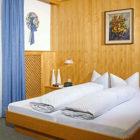 Hotel Enzian Paznaun See
