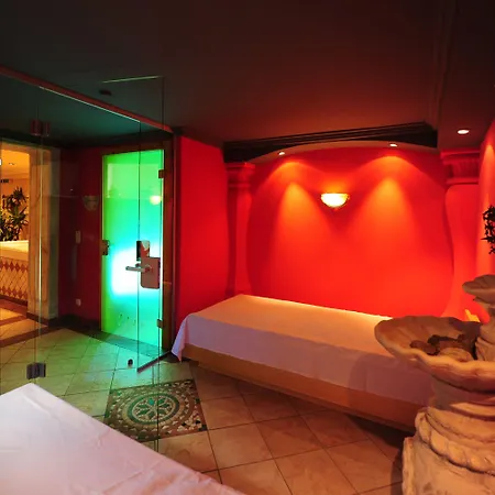 Hotel Enzian Paznaun 3*