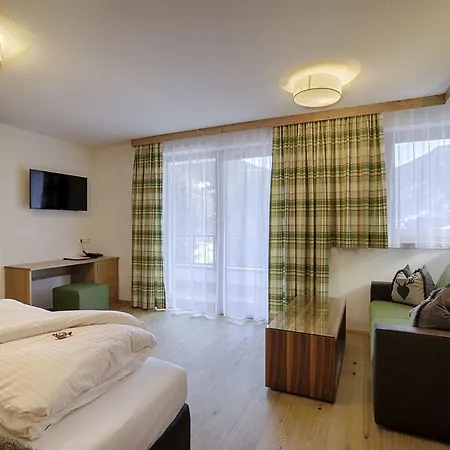 Enzian Hotel