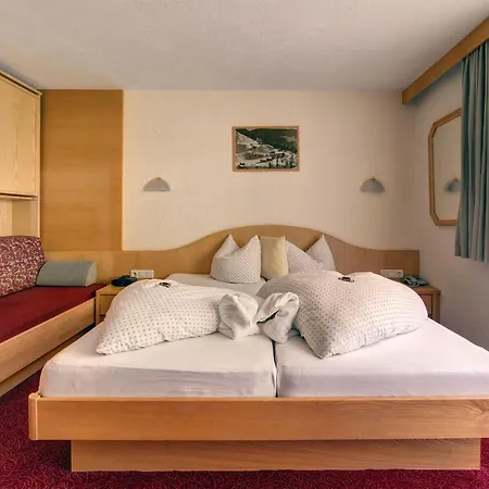 Enzian Hotel 3*