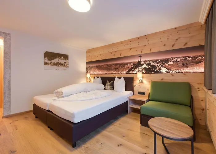 Hotel Enzian Paznaun See