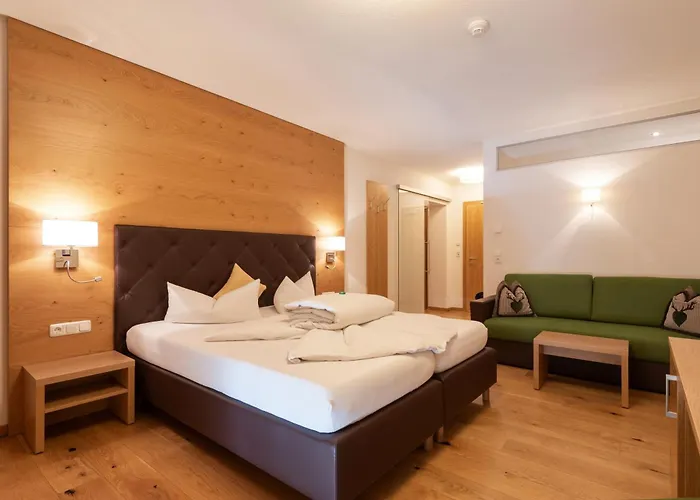 Enzian Paznaun Hotel 3*