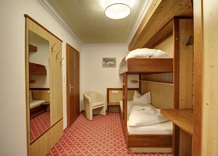 Enzian Paznaun Hotel See