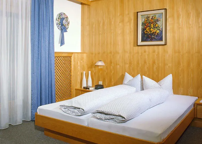 Hotel Enzian Paznaun See