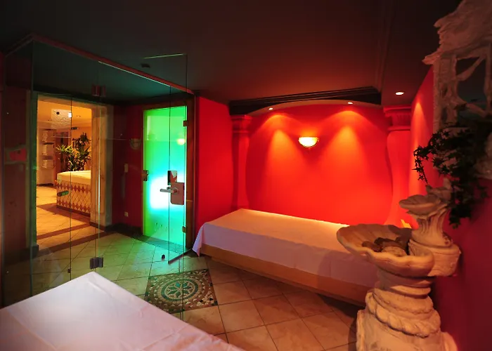 Hotel Enzian Paznaun 3*