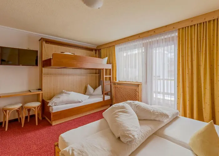 Hotel Enzian Paznaun 3*