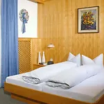 Hotel Enzian Paznaun See