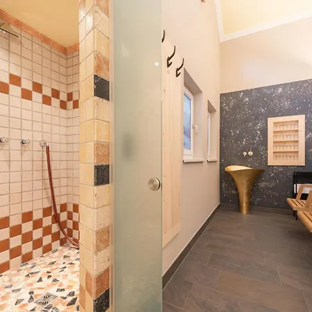 Enzian Paznaun Hotel 3*